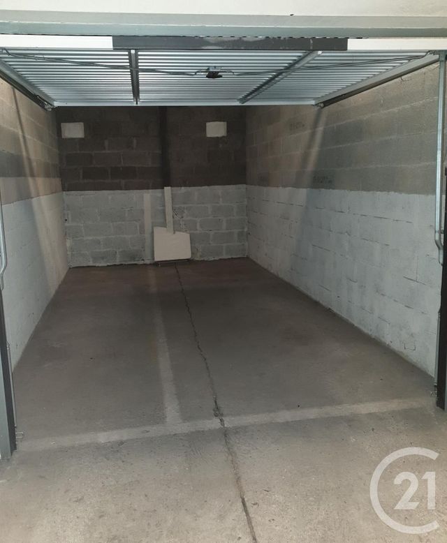 parking - CHOISY LE ROI - 94