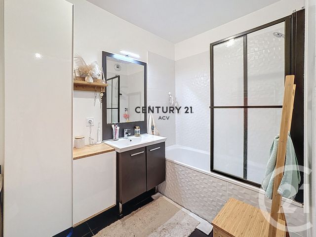Afficher la photo en grand Appartement F3 à vendre - 3 pièces - 55,18 m2 - Maisons Alfort - 94 - ILE-DE-FRANCE