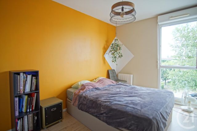 Afficher la photo en grand Appartement F2 à louer - 2 pièces - 39,10 m2 - Choisy Le Roi - 94 - ILE-DE-FRANCE