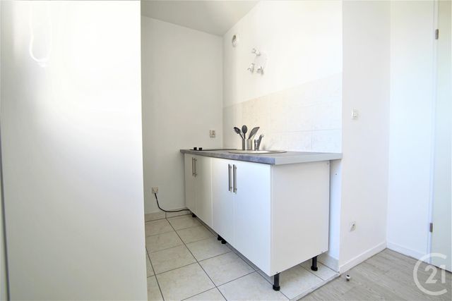 Appartement F1 à louer - 1 pièce - 25,36 m2 - Creteil - 94 - ILE-DE-FRANCE