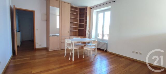 Afficher la photo en grand Appartement F3 à louer - 3 pièces - 61,10 m2 - Choisy Le Roi - 94 - ILE-DE-FRANCE