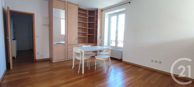 Afficher la photo en grand Appartement F3 à louer - 3 pièces - 61,10 m2 - Choisy Le Roi - 94 - ILE-DE-FRANCE