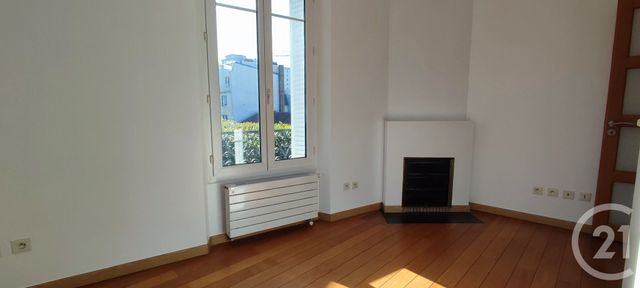 Afficher la photo en grand Appartement F3 à louer - 3 pièces - 61,10 m2 - Choisy Le Roi - 94 - ILE-DE-FRANCE