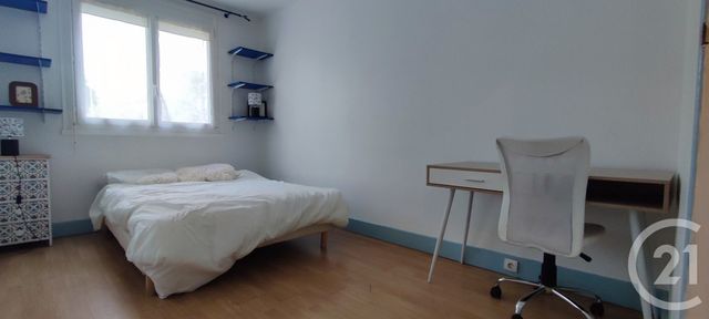 Afficher la photo en grand Appartement F3 à louer - 3 pièces - 64,62 m2 - Creteil - 94 - ILE-DE-FRANCE