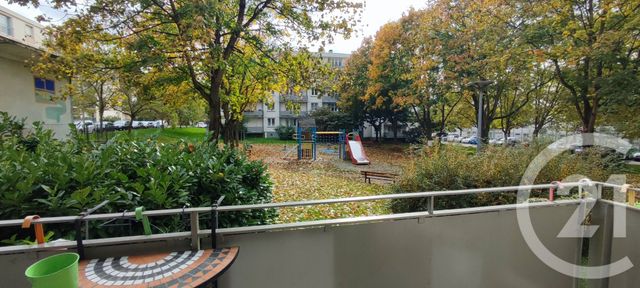 Afficher la photo en grand Appartement F3 à louer - 3 pièces - 64,62 m2 - Creteil - 94 - ILE-DE-FRANCE