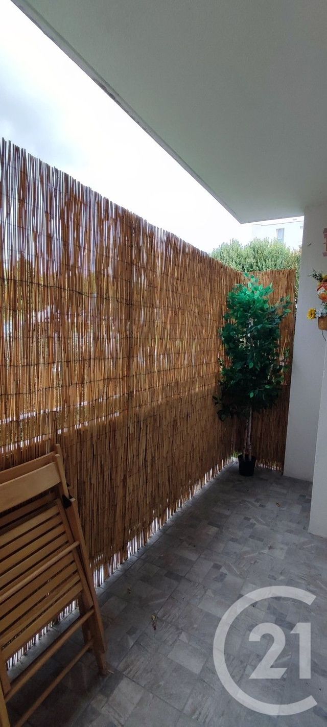 Afficher la photo en grand Appartement F3 à louer - 3 pièces - 64,62 m2 - Creteil - 94 - ILE-DE-FRANCE
