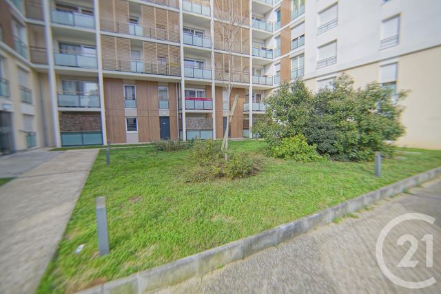 Afficher la photo en grand Appartement F1 à louer - 1 pièce - 24,87 m2 - Thiais - 94 - ILE-DE-FRANCE