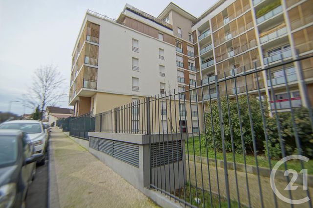 Afficher la photo en grand Appartement F1 à louer - 1 pièce - 24,87 m2 - Thiais - 94 - ILE-DE-FRANCE