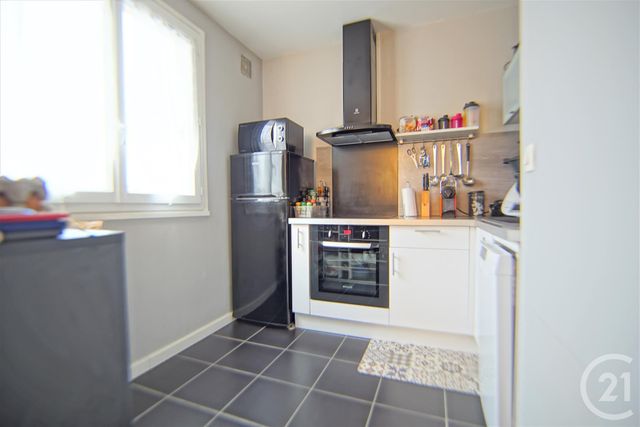 Afficher la photo en grand Appartement F1 à louer - 1 pièce - 33,18 m2 - Ablon Sur Seine - 94 - ILE-DE-FRANCE