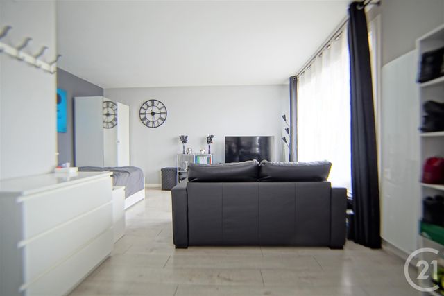 Afficher la photo en grand Appartement F1 à louer - 1 pièce - 33,18 m2 - Ablon Sur Seine - 94 - ILE-DE-FRANCE