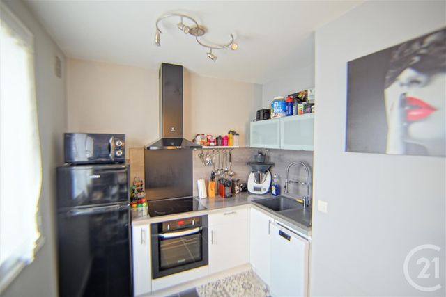Afficher la photo en grand Appartement F1 à louer - 1 pièce - 33,18 m2 - Ablon Sur Seine - 94 - ILE-DE-FRANCE