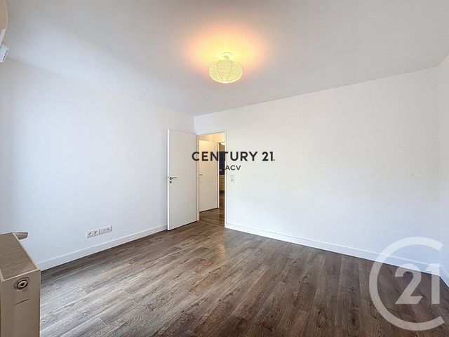 Afficher la photo en grand Appartement F4 à vendre - 4 pièces - 83,73 m2 - Maisons Alfort - 94 - ILE-DE-FRANCE