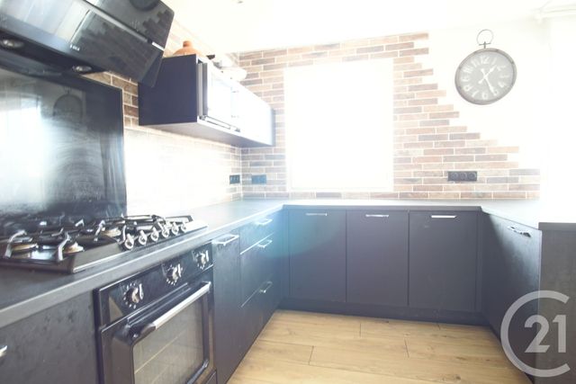 Afficher la photo en grand Appartement F3 à louer - 3 pièces - 73,87 m2 - Choisy Le Roi - 94 - ILE-DE-FRANCE
