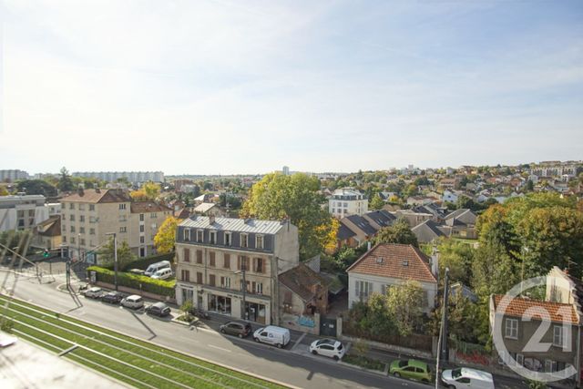 Afficher la photo en grand Appartement F3 à louer - 3 pièces - 73,87 m2 - Choisy Le Roi - 94 - ILE-DE-FRANCE