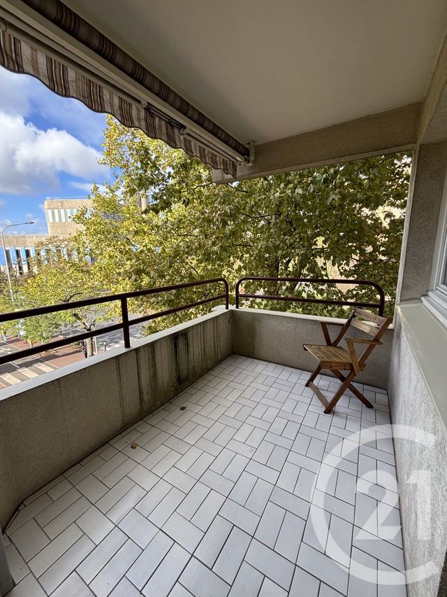 Appartement F3 à louer - 3 pièces - 70,40 m2 - Creteil - 94 - ILE-DE-FRANCE