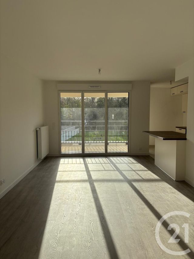 Appartement F3 à louer - 3 pièces - 74,78 m2 - Thiais - 94 - ILE-DE-FRANCE