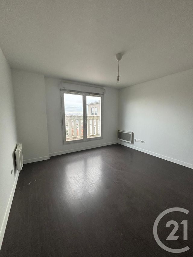 Appartement F1 à louer - 1 pièce - 25,20 m2 - Thiais - 94 - ILE-DE-FRANCE
