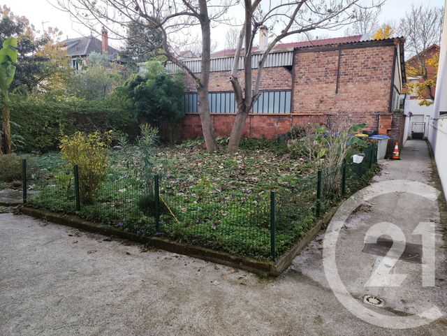 Appartement F1 &agrave; louer - 1 pi&egrave;ce - 14,95 m2 - Choisy Le Roi - 94 - ILE-DE-FRANCE