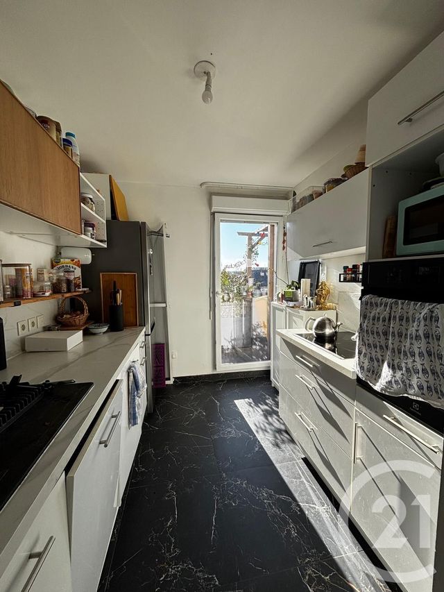 Appartement F3 &agrave; louer - 3 pi&egrave;ces - 63,96 m2 - Choisy Le Roi - 94 - ILE-DE-FRANCE