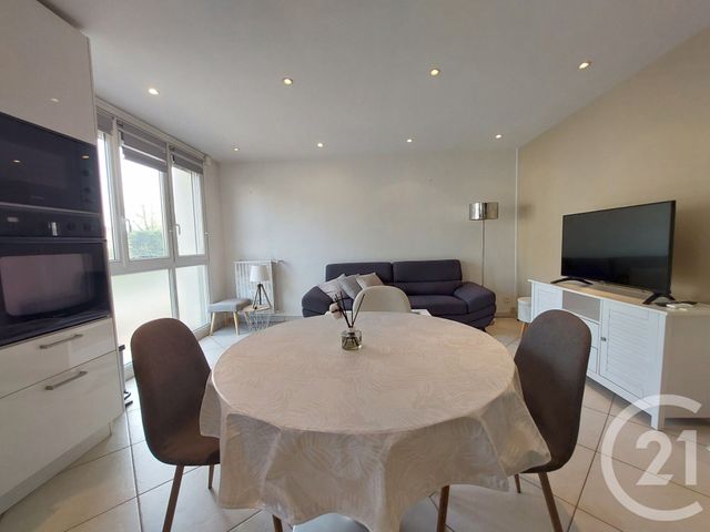 Appartement F2 &agrave; louer - 2 pi&egrave;ces - 37,97 m2 - Creteil - 94 - ILE-DE-FRANCE